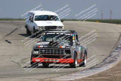 media/Sep-28-2025-24 Hours of Lemons (Sun) [[5dfe0e5f6e]]/12pm (Outside Grapevine)/